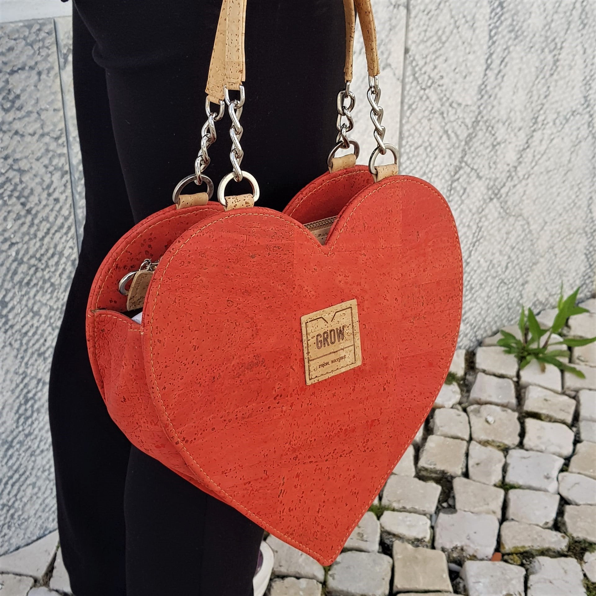 Cork Heart Shape Handbag, Cork Bags, Vegan Leather, Handmade Bags, Vegan Bags, Vegan Product, Gift Bags, Eco Bags, Made in Portugal Red